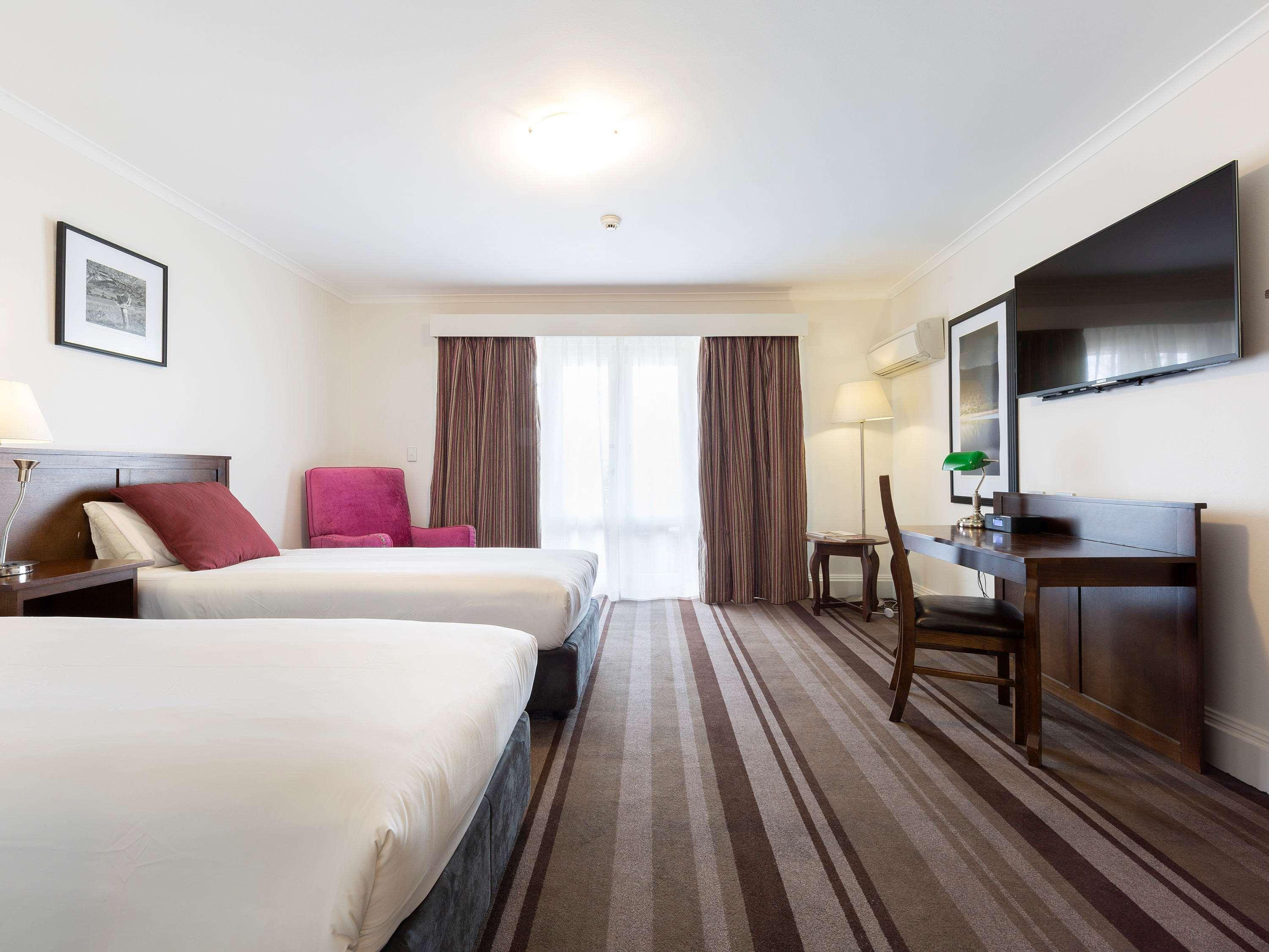 Mercure Canberra Exterior foto