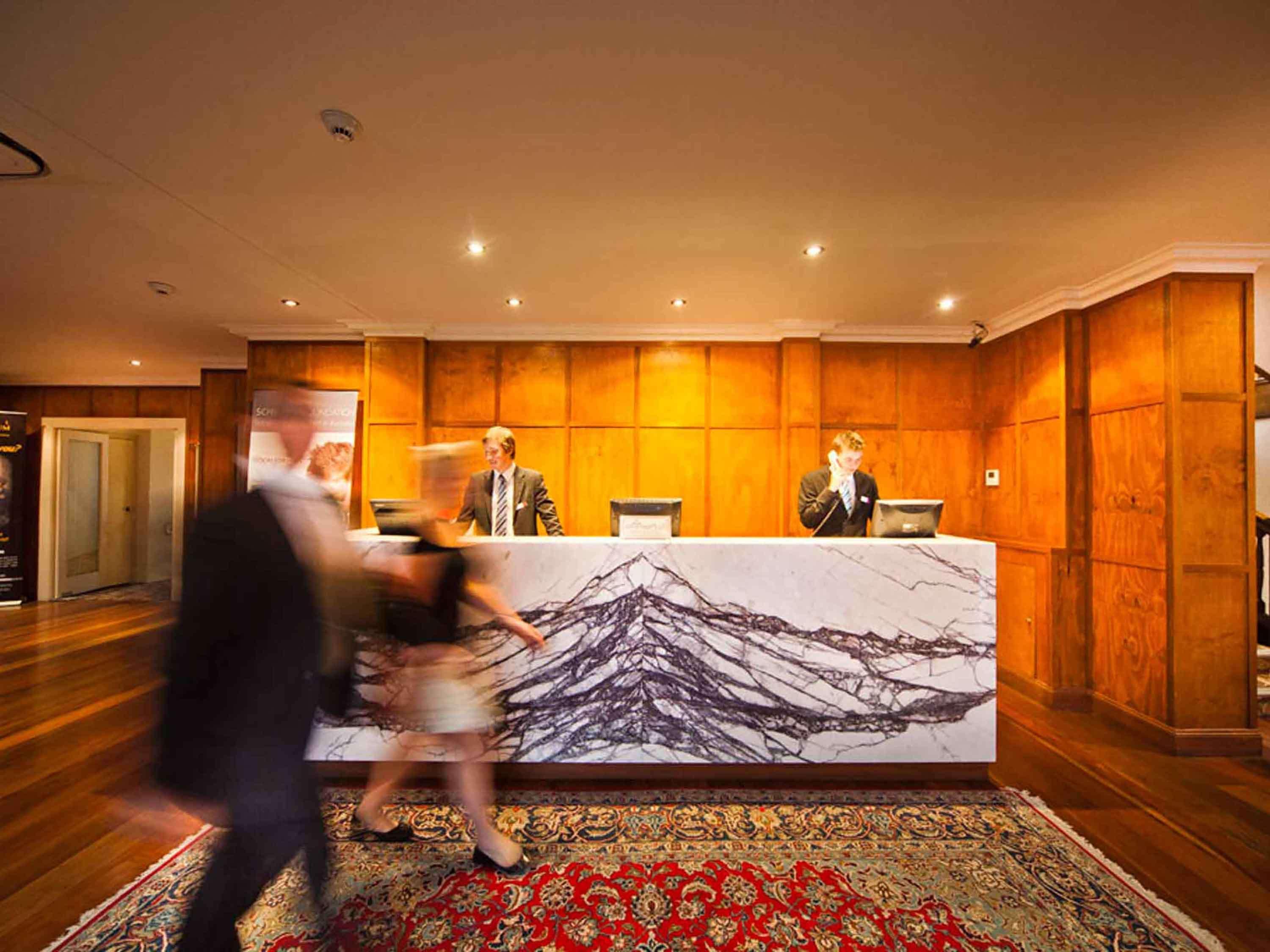 Mercure Canberra Exterior foto